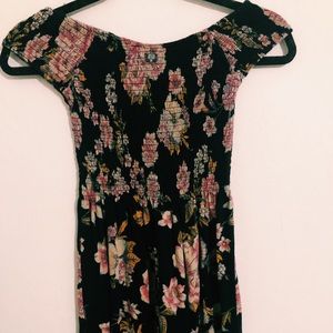 Black and Floral Print Billabong Dress